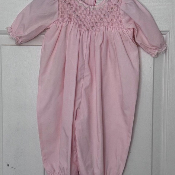 Petit Ami Other - Vintage Petit Ami Pink Smocked Rosebud 6 9 Months Romper Smocked.